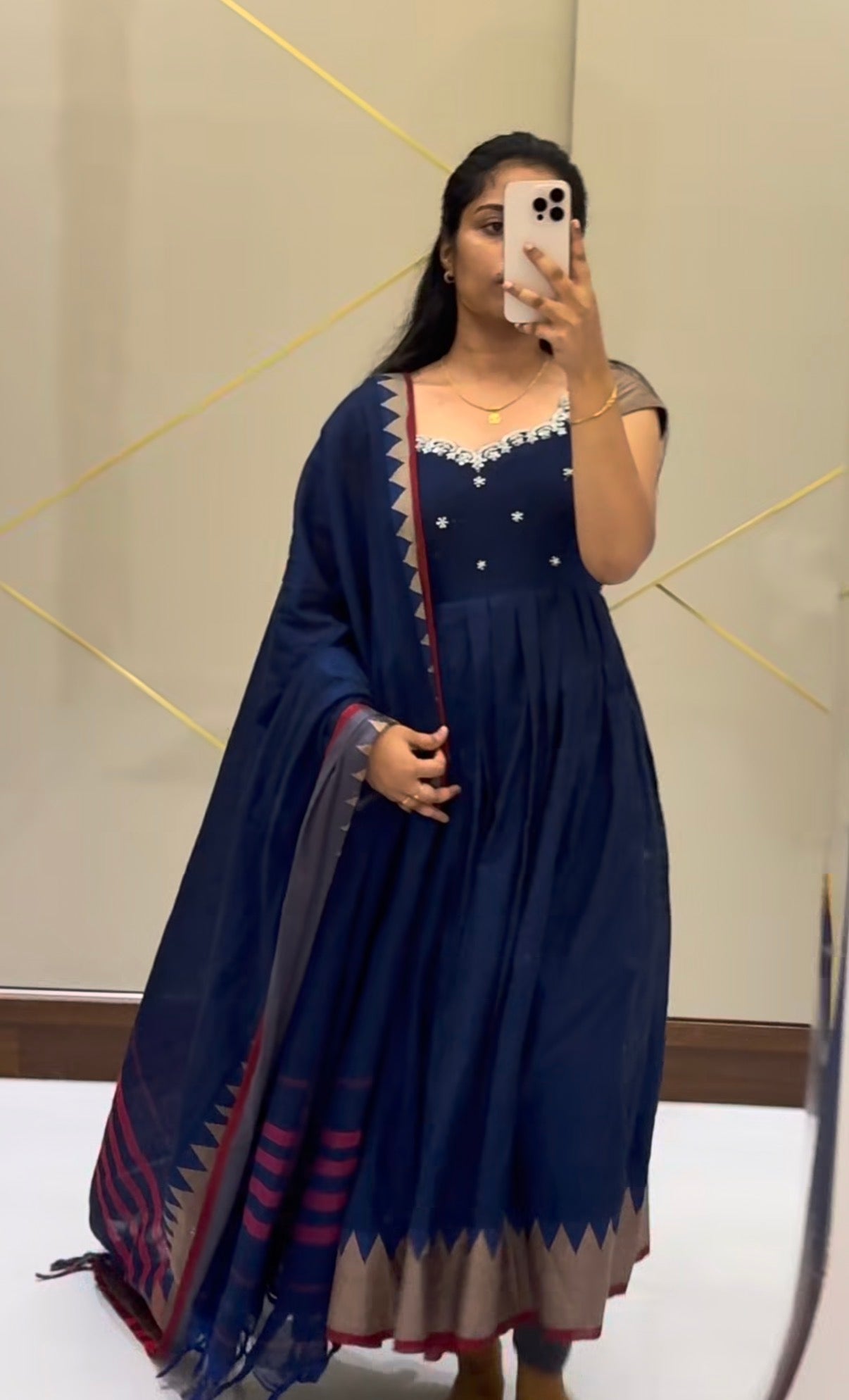 Navy Maggam