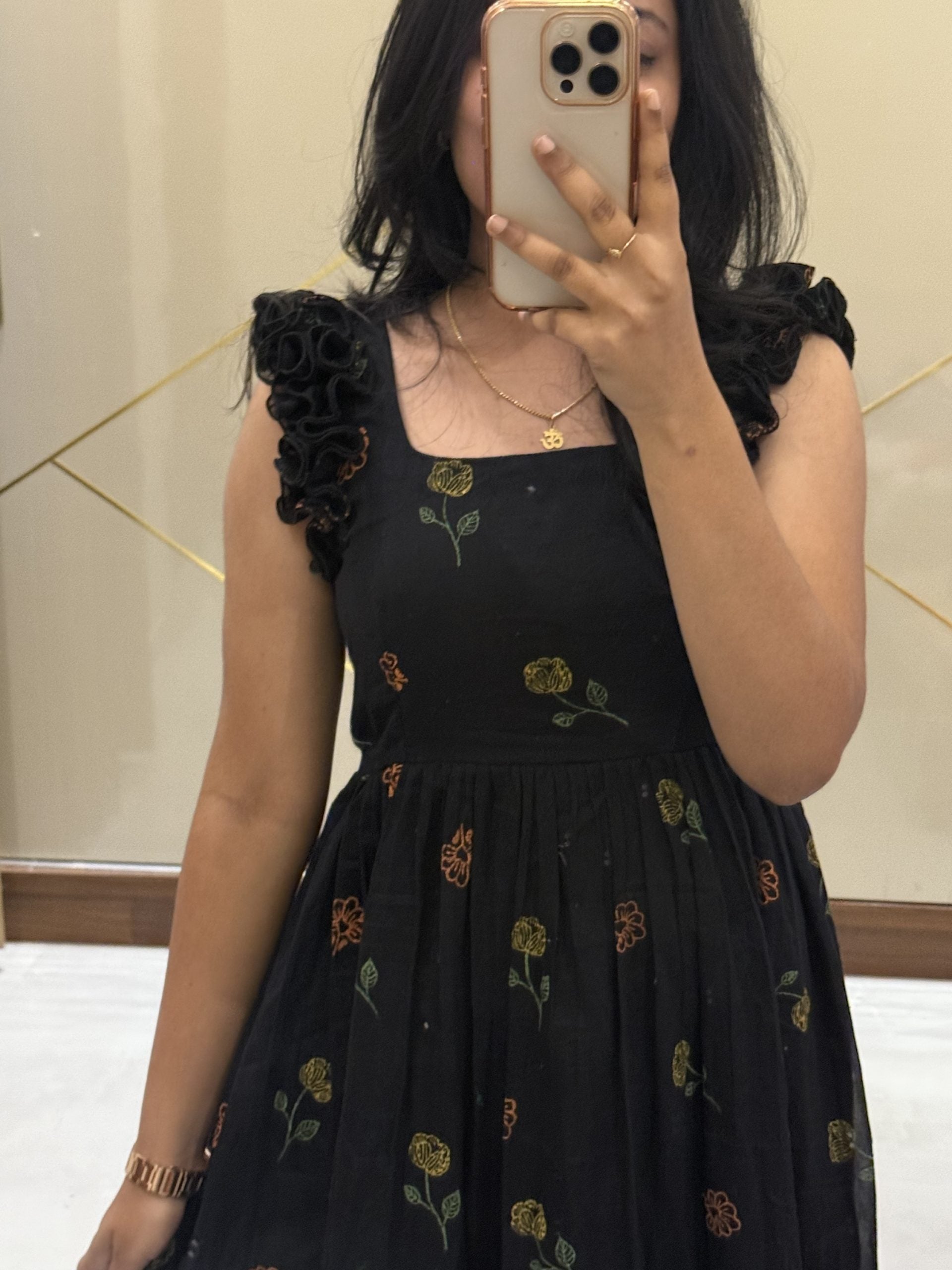 Hasina -Black