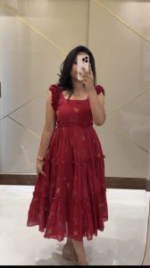 Hasina red